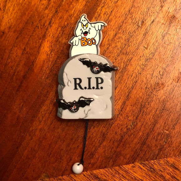 Vintage Halloween Pin - Picture 3 of 7